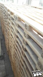 Palletten en toebehoren