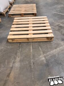 Palletten en toebehoren