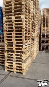 Palletten en toebehoren