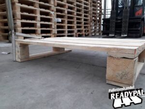Palletten en toebehoren